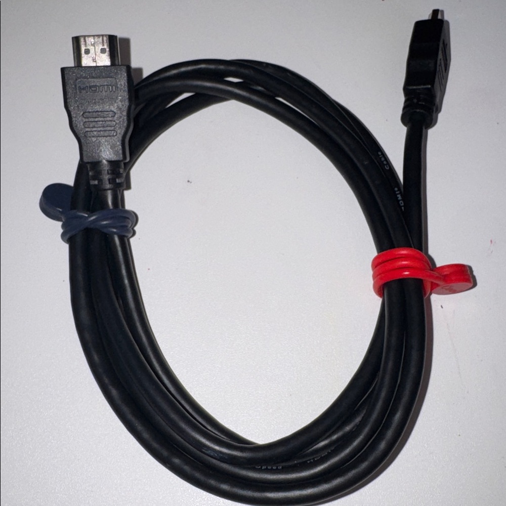 HDMI Cable - Standard A to A - 6 feet